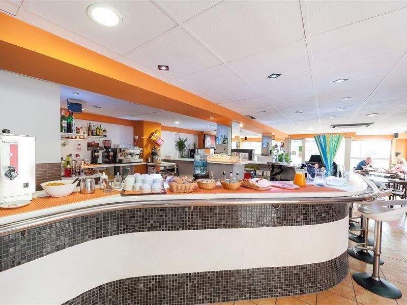 Hostal Blanca Can Picafort  Εξωτερικό φωτογραφία